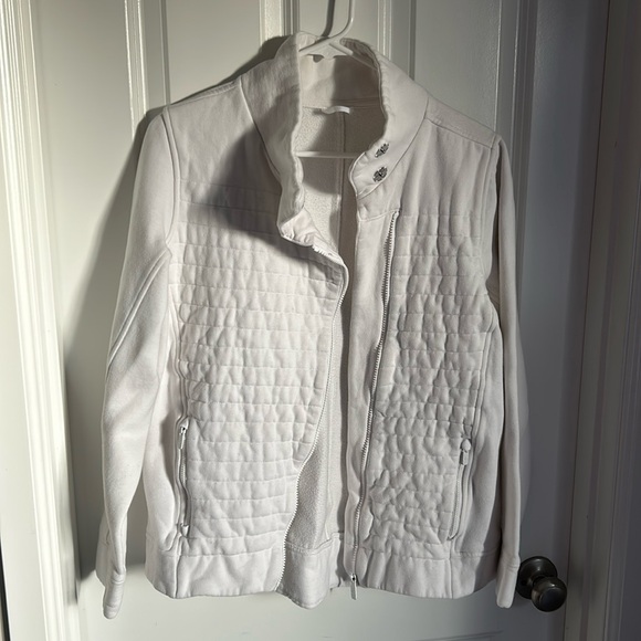 Lululemon Size 10 Women’s Fleece Be True Jacket with Diagonal Zipper in white - Picture 1 of 3